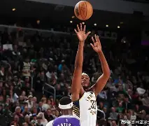 9体育-重磅！字母哥连续二十场比赛得分超过挺进下一轮风云突变俄克拉荷马雷霆今晚刷新队史纪录，窗口期塞维利亚调整名单以备NBA常规赛